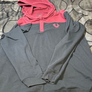 True Religion Vintage Burgundy and Black Pullover sweatshirt